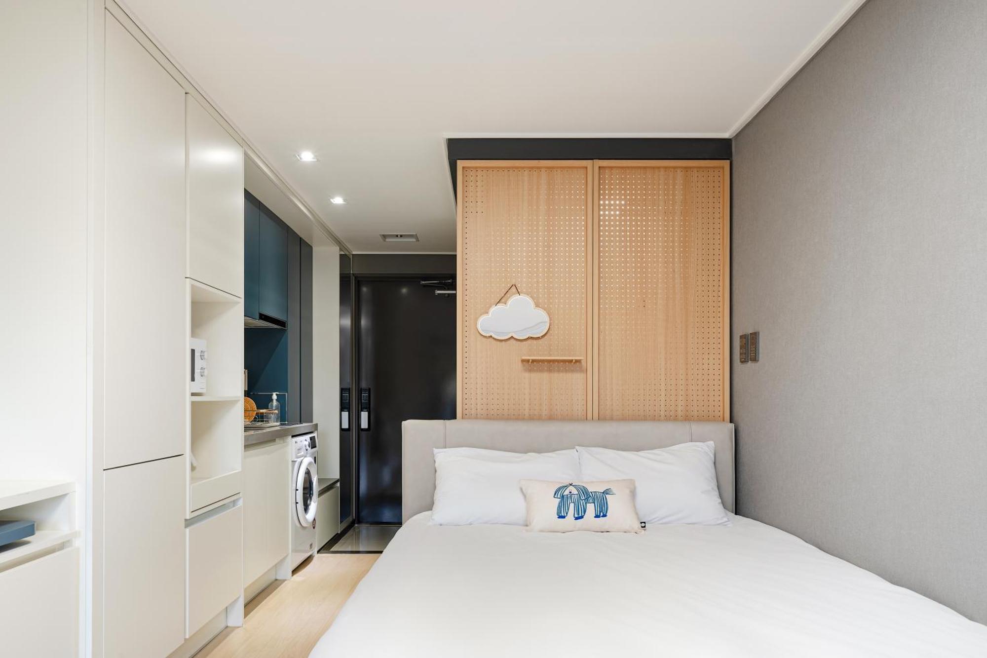 Urbanstay Sokcho Beach Ab Exterior photo